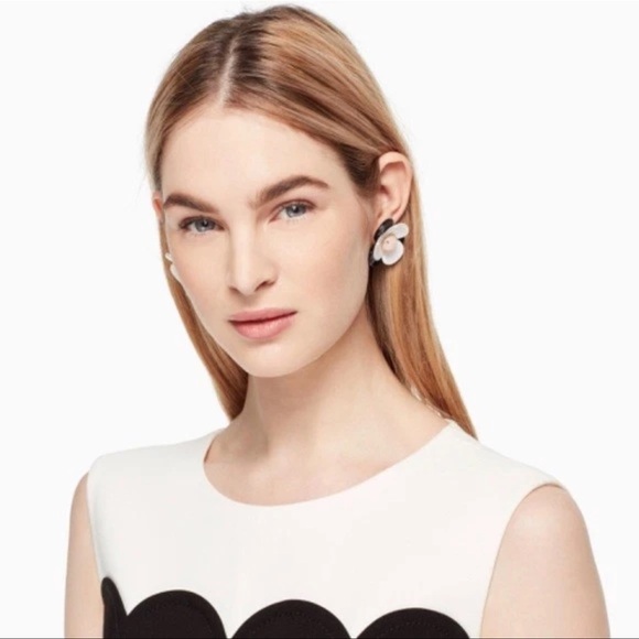 Kate Spade Pick A Posy Flower Stud Earrings - Picture 4 of 4
